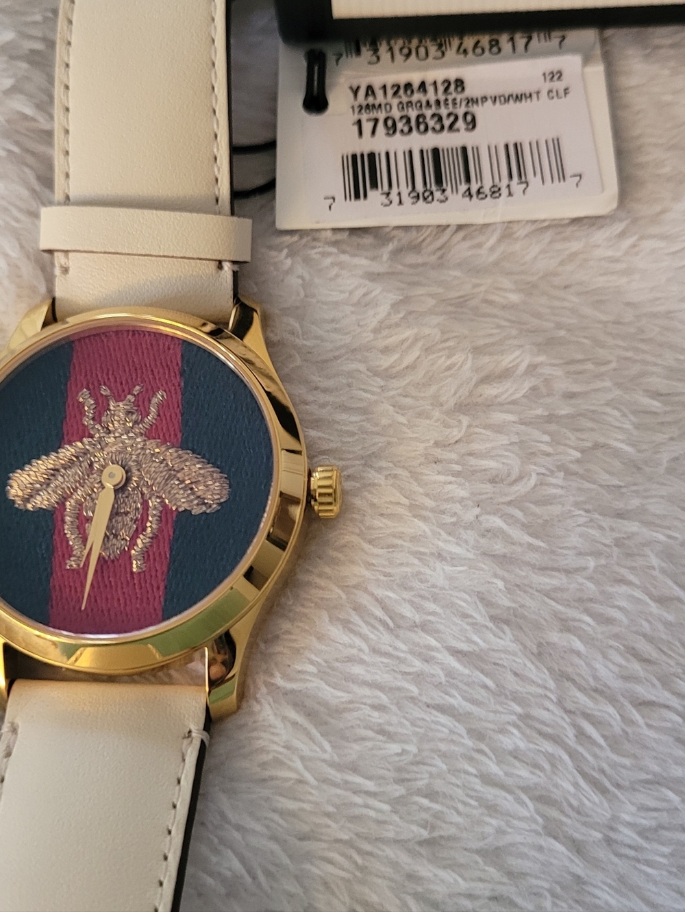 Gucci G- Timeless Bee Womens Watch - Picture 9 of 10